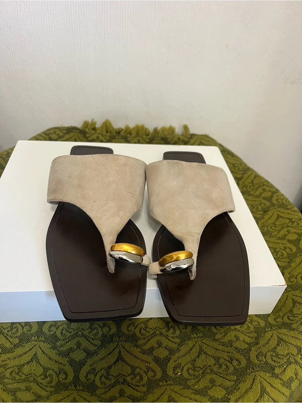 Zara Taupe Suede Toe-Post Sandals with Gold & Silver Rings size 8.5